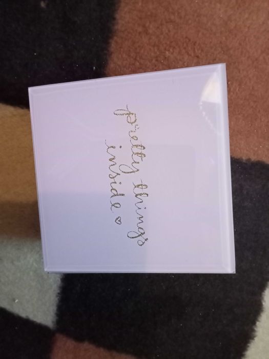 Szkatułka na biżuterię