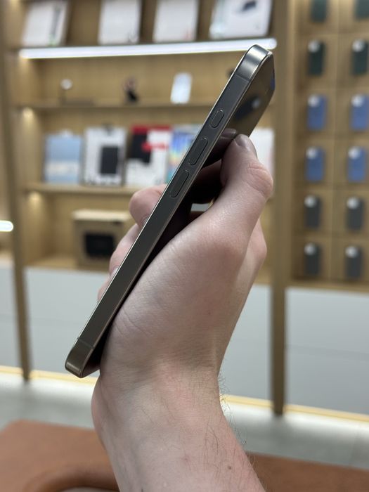 Б/У iPhone 16 Pro 128GB Natural Titanium eSim Рівне Aplio