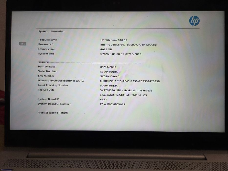 Laptop HP EliteBook 840 G5 i7-8650U Brak dysku Ramu Zasilacza Baterii / 14" MATRYCA dotykowa /  Baza do rozbudowy ( Odpalony laptop na zdjeciu )
