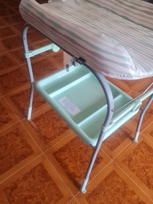 Banheira com trocador