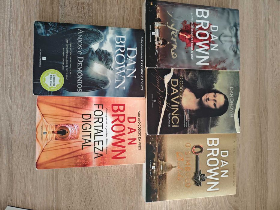Livros..Dan Brown, Daniel Silva, Jose Rodrigues dos Santos