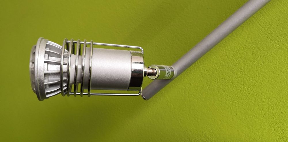 Lampa LED listwowa sufitowa łamana regulowaną 4x led GU10