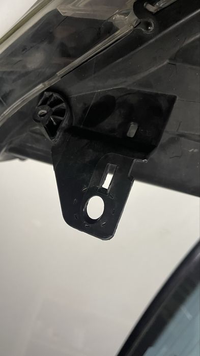 Farol Esquerdo Renault Clio 4