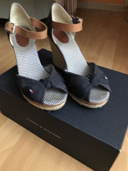 Buty firmy Tommy Hilifiger