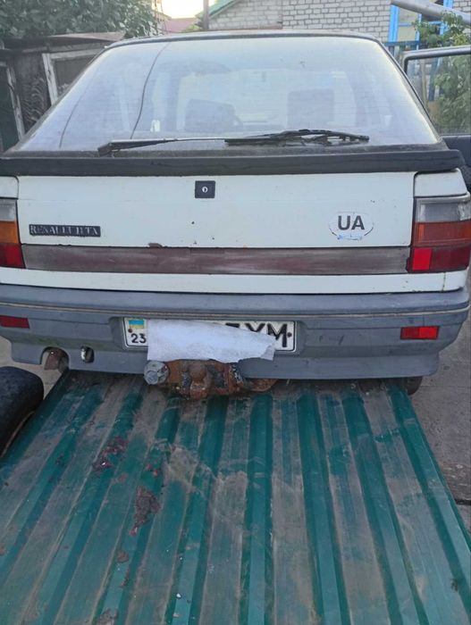 Renault 11, продаж авто
