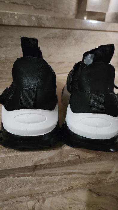 Buty damskie 40 Adidasy