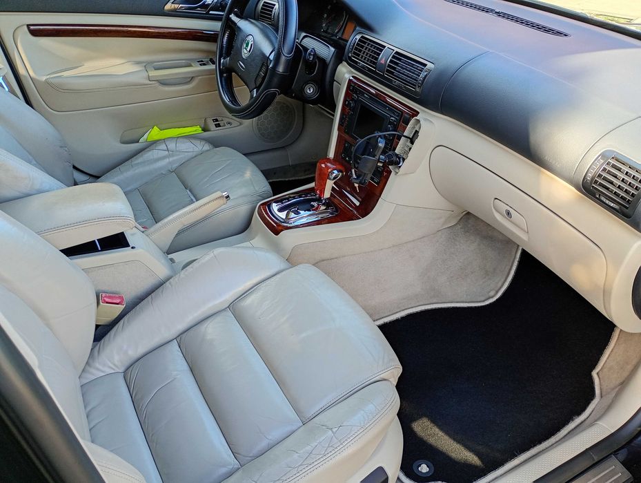 sprzedam skoda superb