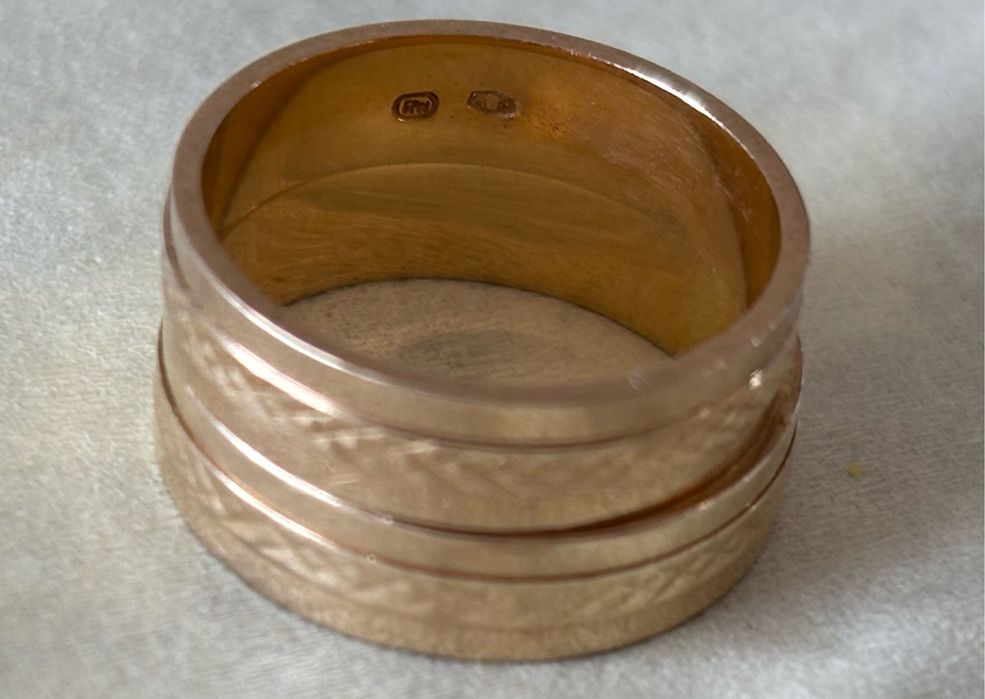 Złote obrączki ślubne próba 585 bez graweru