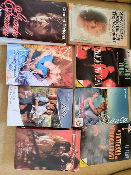 Dvd leitor e muitos filmes, Livros