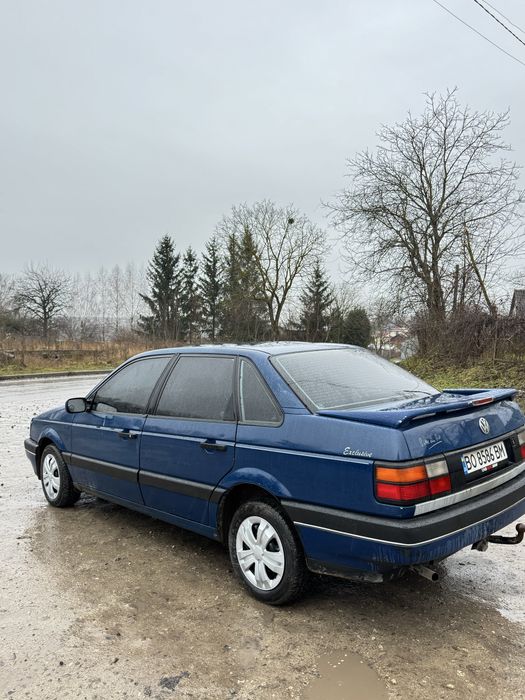 В продажі пасат б 3