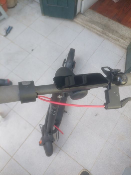 Trotinete navee v25