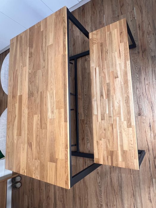 Conjunto de Mesa + Banco + Cadeiras