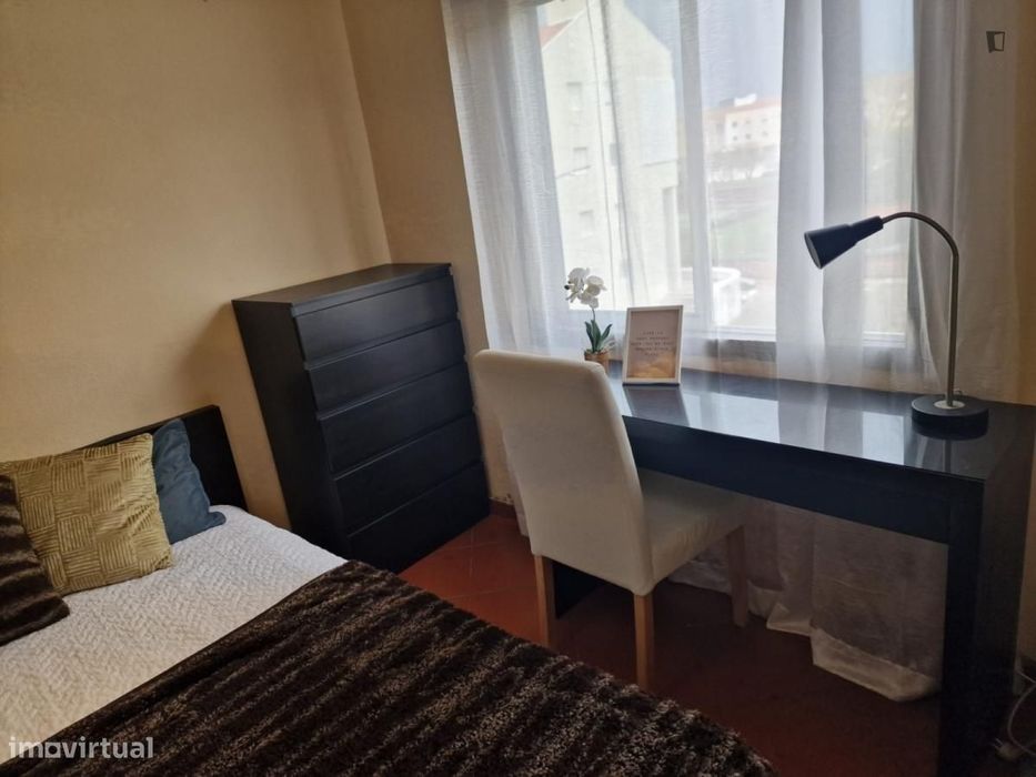 Quarto - localizado em Aveiro