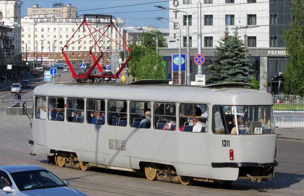 Tatra T3SU металл трёх дверная м-т № 18 цвет серый металлик