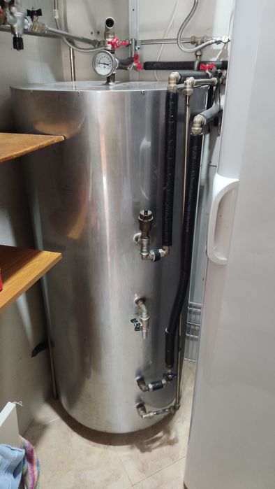 Termo acumulador de água quente em aço inoxidável
