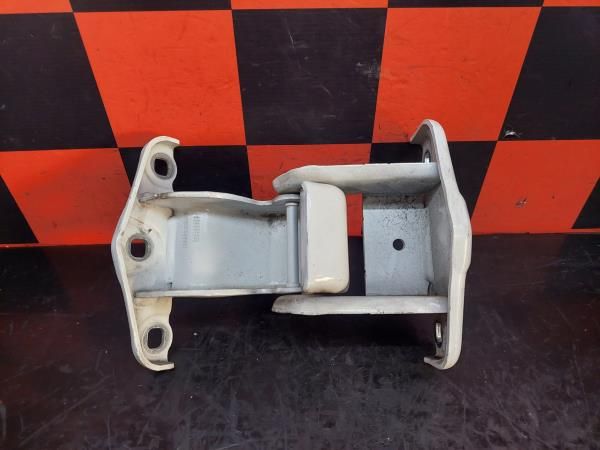 Dobradiça porta frente direita RENAULT Trafic III (FG_)