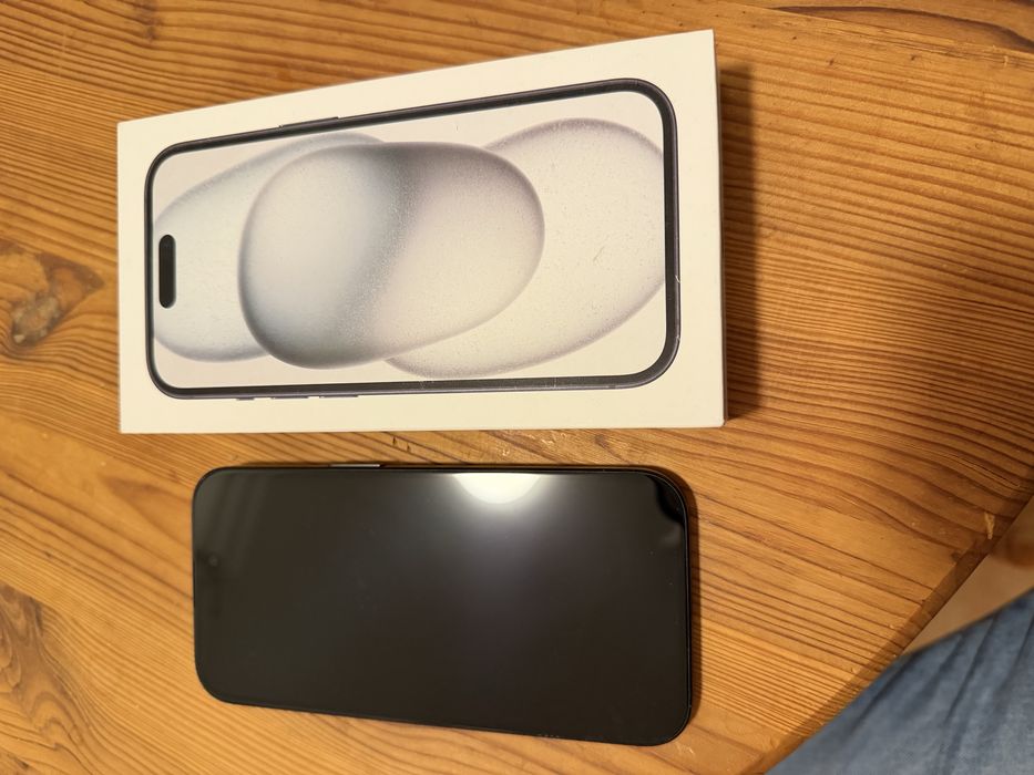 Iphone 15,  Stan Bardzo Dobry