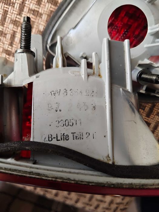 Оригінальні задні ліхтарі (стопи) BMW E46 седан (1998–2001)