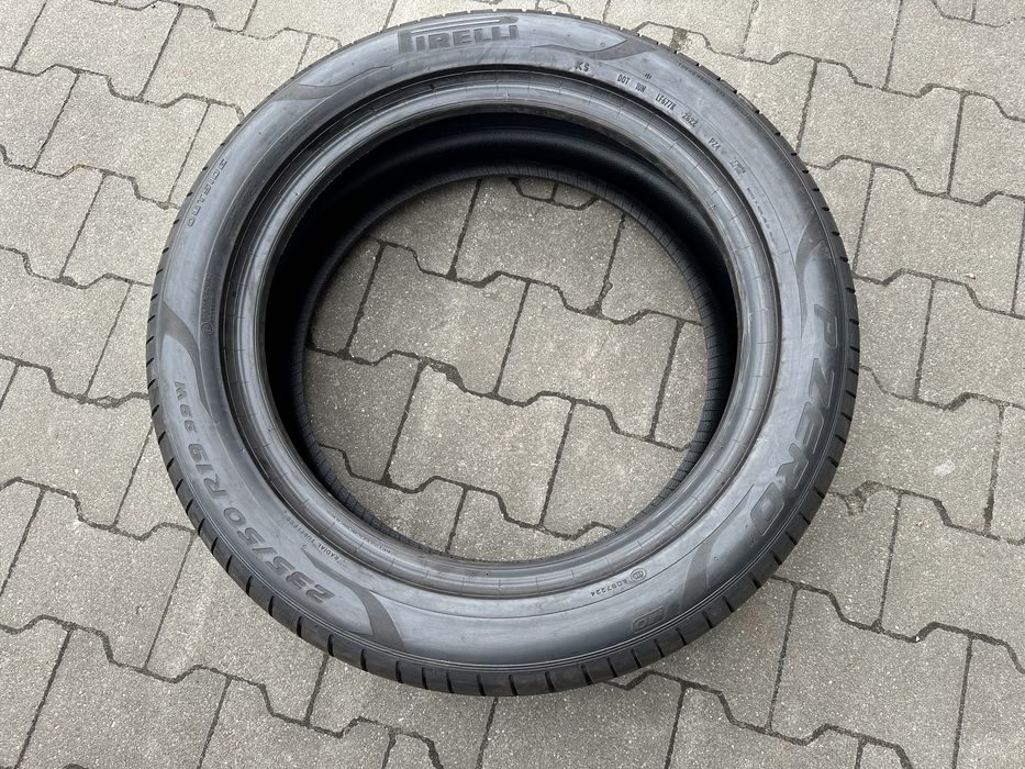 Opony letnie 4x 235/50r19 Pirelli p zero moe stan b..dobry