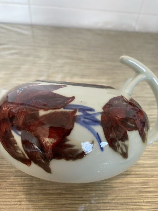 Bule de porcelana chinesa antigo