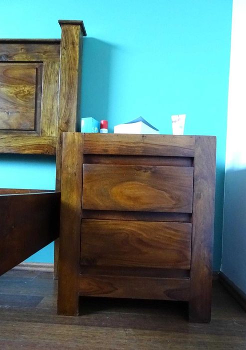 Indyjskie łoże i szafki z litego drewna w stylu kolonialnym AlmiDecor