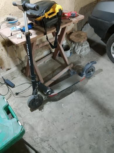 Продаю електросамокат батарея змінювалась 2 неділі