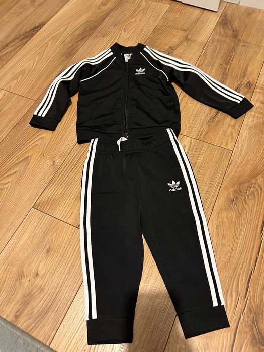 Dres Adidasa dziecięcy