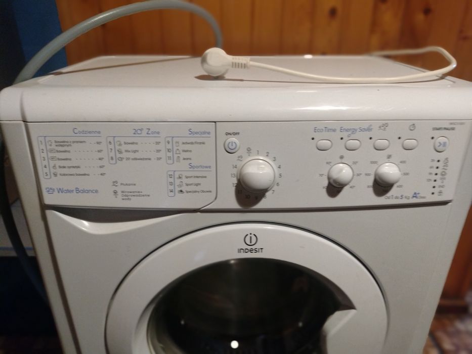 Pralka Indesit 200