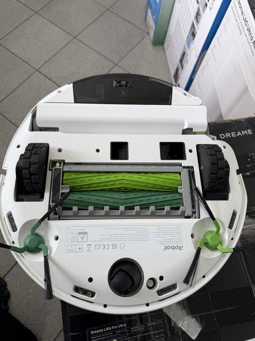 iRobot Roomba Combo® MAX 705 ze stacją dokującą AutoWash – biały