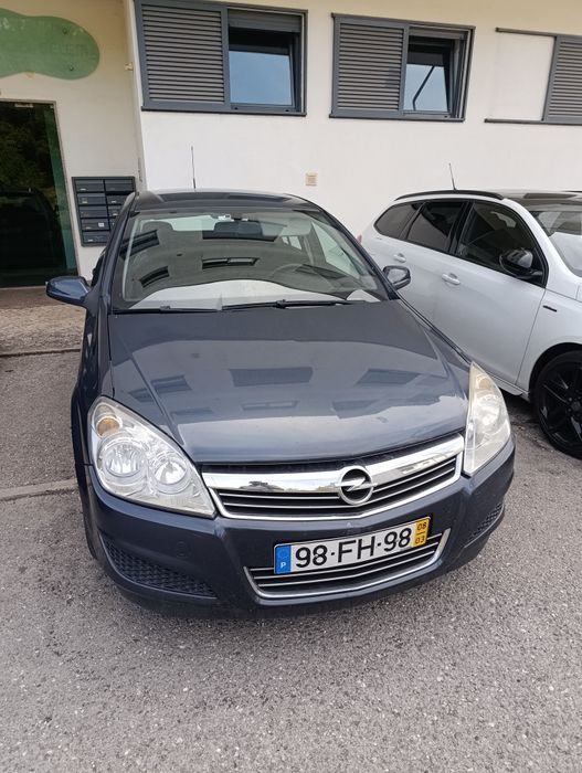 Opel Astra 1.3 CDTI — photo 2