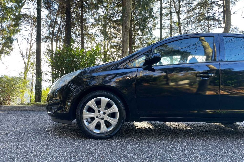 Opel Corsa 1.2 Enjoy