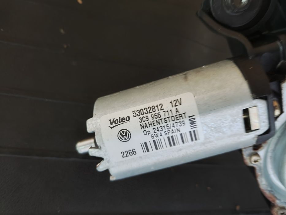 Mechanizm wycieraczki tył kombi volkswagen passat b6 silniczek