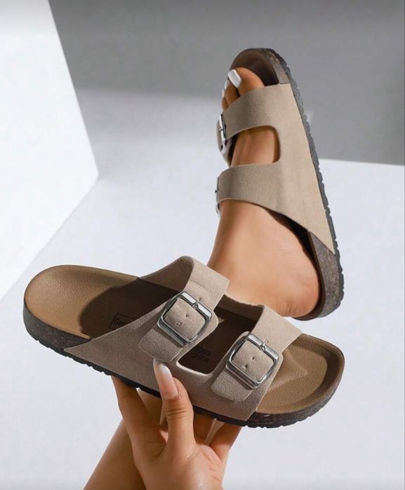 Nowe damskie klapki