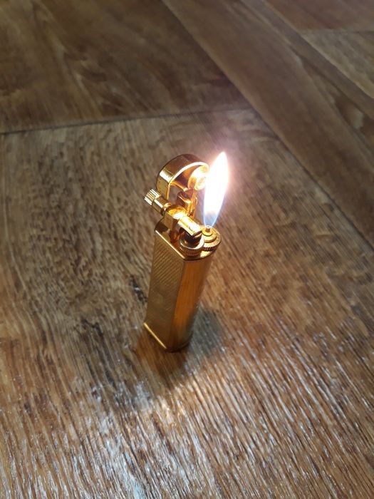 Запальничка зажигалка