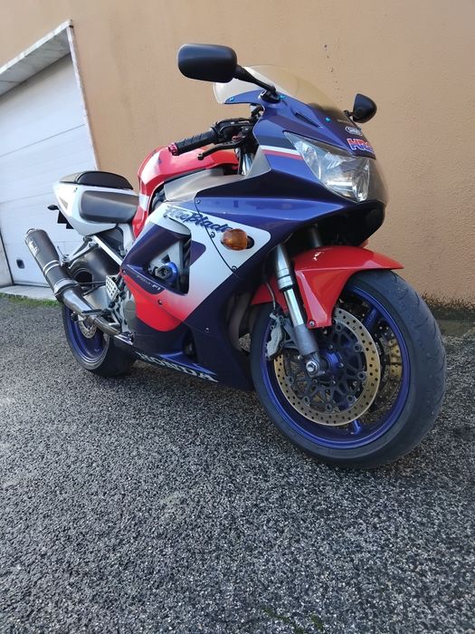 Honda cbr 929 rr 2000