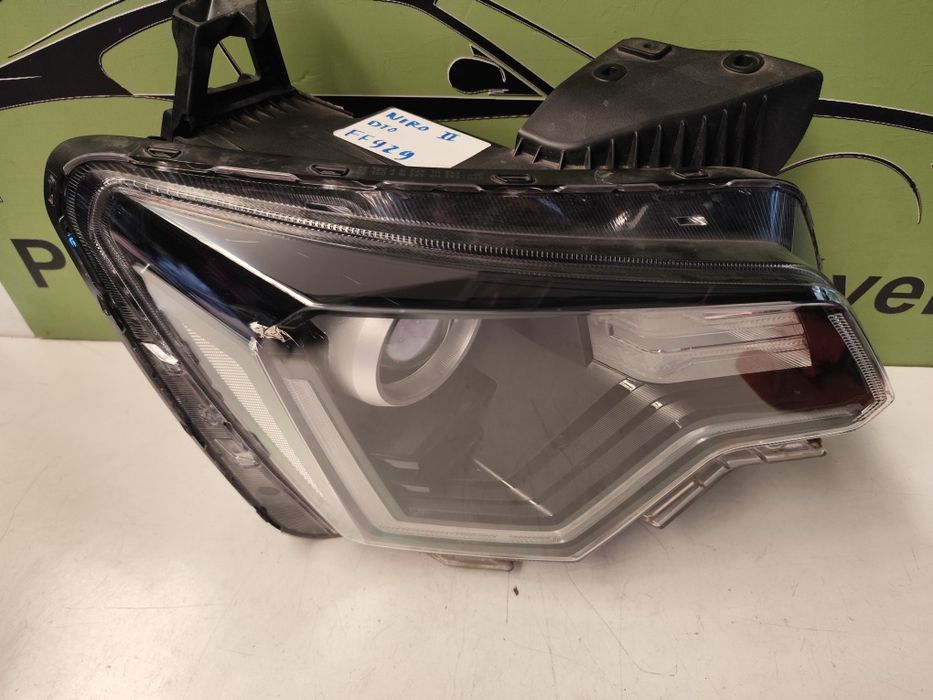 Kia Niro II - Farol Direito - FF929