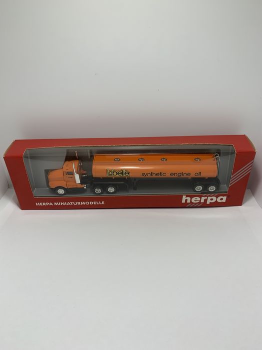 Kenworth T600 da Herpa escala 1/87