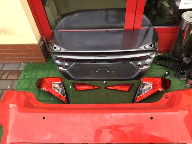 Honda Civic X 4d Sedan 2018- lampa