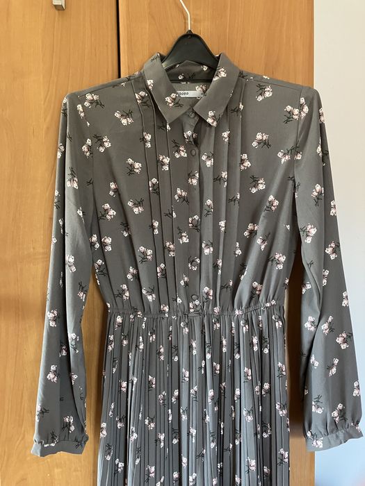 Sukienka w stanie idealnym