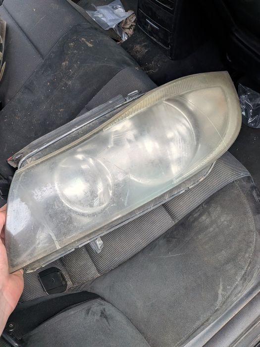 Lampa lewa bmw e90