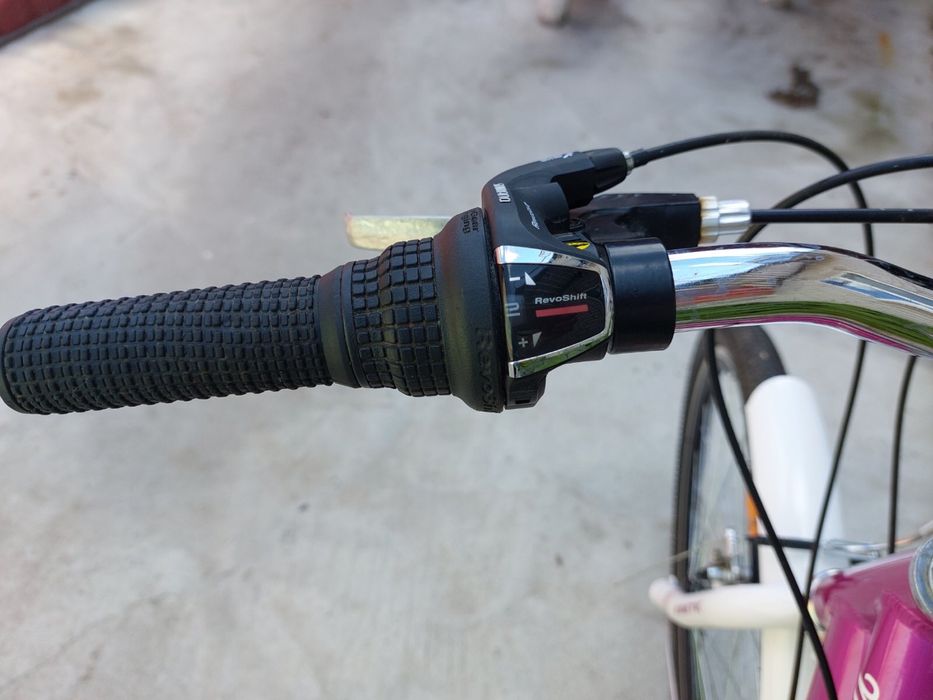 Женский новый  велосипед на  26 колесах