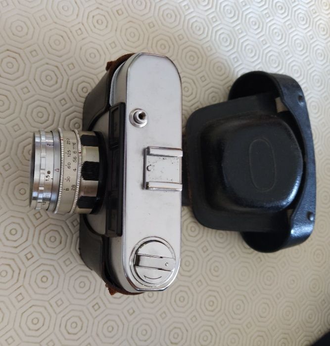 Máquina fotográfica vintage - Halina Paulette