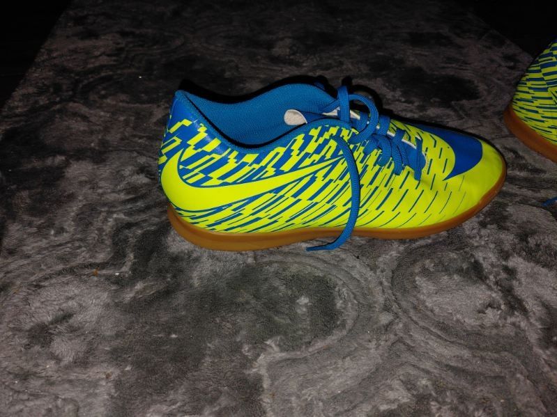 Halówki Nike 43  nowe
