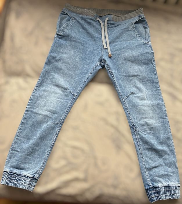 Męskie Jeansy Jogger CROPP