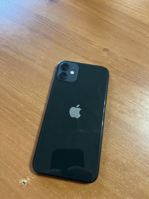 Продам iPhone 11