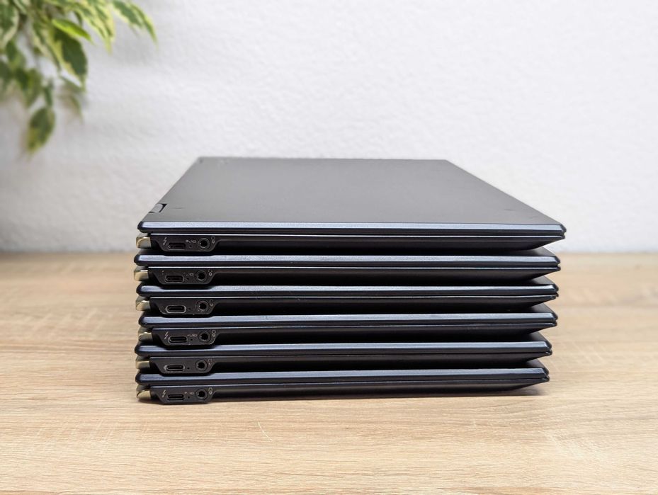 ОПТ Ноутбук Б/В Toshiba X20W-D x360:12.5/i5-7300U/16GB/128Gb(T160)