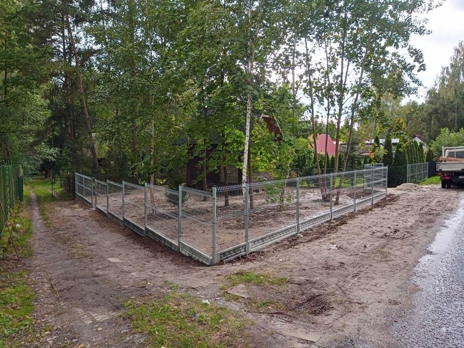 Słupki | Siatka | Panele ogrodzeniowe | Bramy | Furtki | Montaż