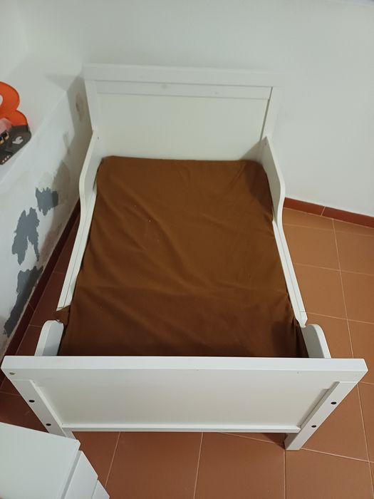 cama criança IKEA - extensível