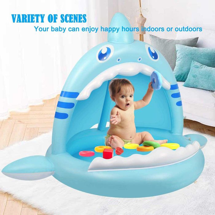 Piscina insuflável para bebés, de tubarão com toldo e pulverizador