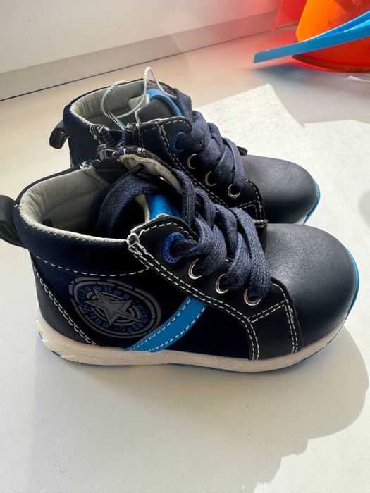 Дитяче взуття нове, 21р